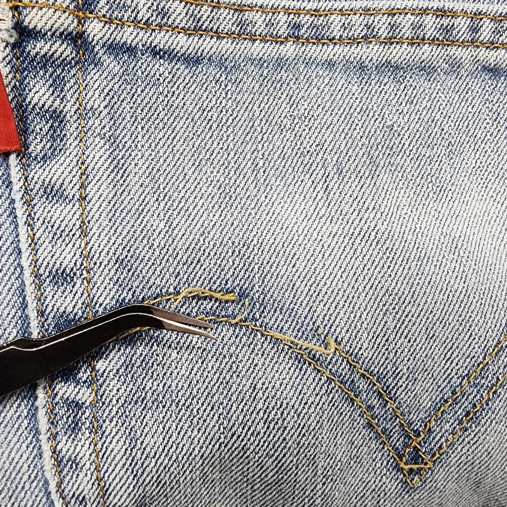Vintage Levi's 505 Jeans Mens 42x34 Blue Light Wash Regular Fit Straight Leg